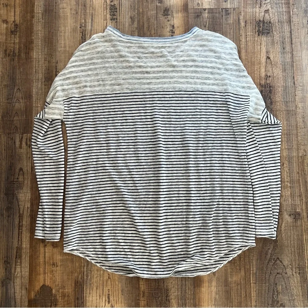 J. Crew Women's Baseball Style Long Sleeve Navy Blue Stripped 100% Linen Sz XL